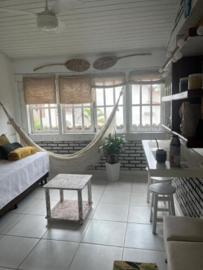 WB 04 Apartamento confortável a passos da Praia Manguinhos Búzios RJ